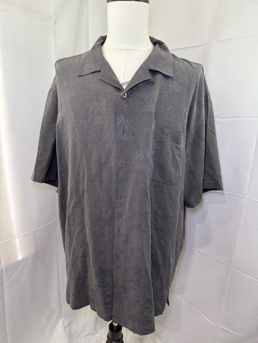 Tommy Bahama 100%silk button down shirt grey